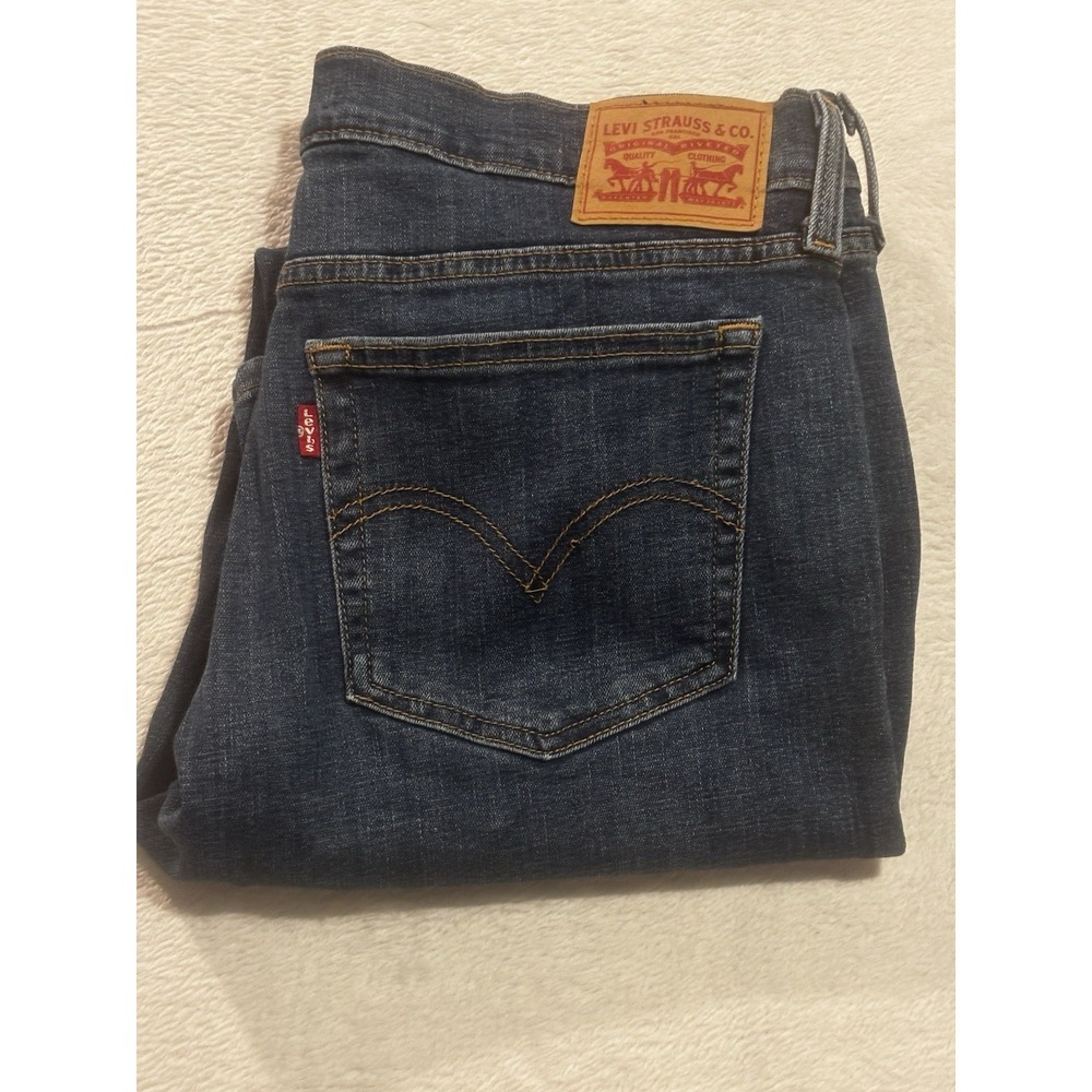 Levi's Jeans Women's 29‎ Boyfriend Blue Stretch Denim Tapered Leg Med Wash